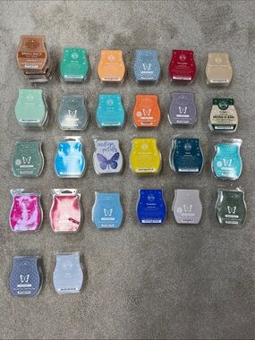 Scentsy Wax Bars NEW - Works in any wax warmer! 8 cube bars - Pick your faves $8